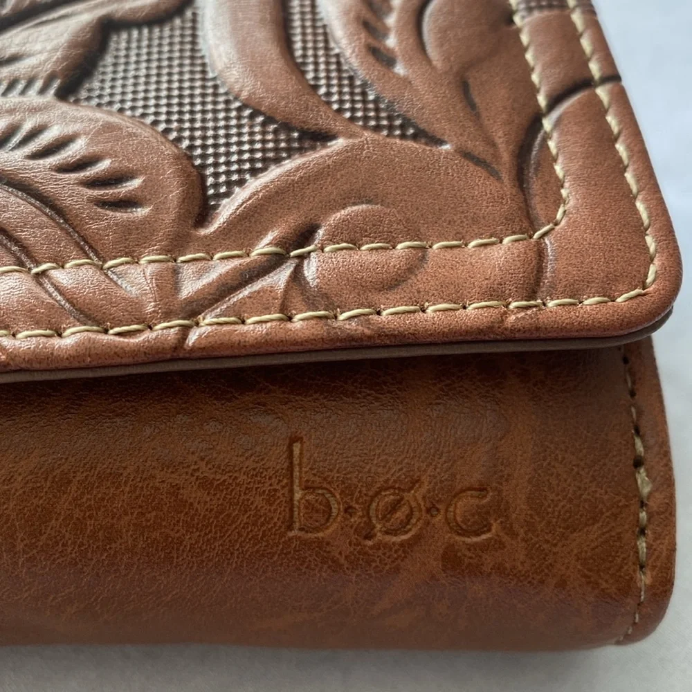 Born O Concept Floral Embossed Saddle Ridge Vegan‎ Leather Wallet